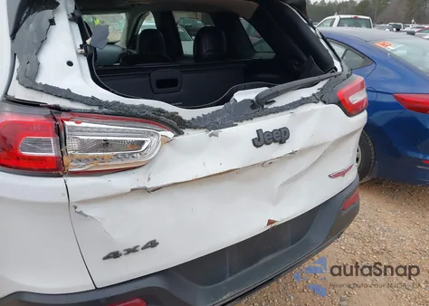 2016 Jeep Cherokee Trailhawk from USA, damaged, VIN 1C4PJMBS0GW252176